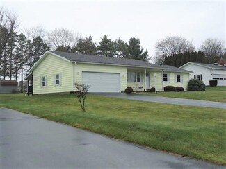 183 Roseland Ave, Seneca, PA 16346