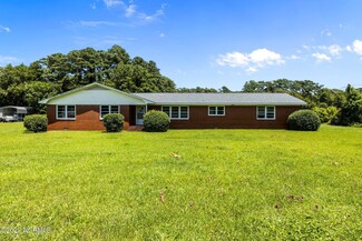 493 Hwy 70 Bettie, Beaufort, NC 28516