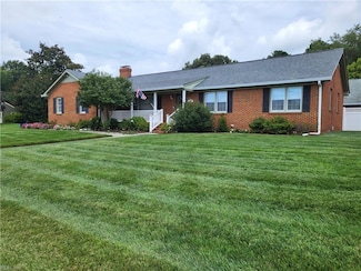 924 W Ferry Plantation Rd, Virginia Beach, VA 23455