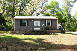 1618 Eilenstein St, Palestine, TX 75803
