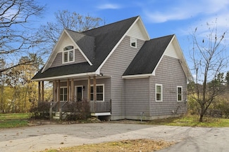 9 Shackford Ct, Pittsfield, NH 03263