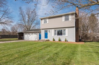 6205 Hanna Lake Ave SE, Caledonia, MI 49316