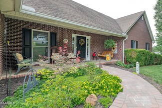 105 Lakeview Ln, Clinton, TN 37716