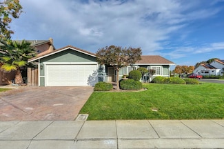 699 Nancy Dr, Ripon, CA 95366