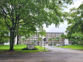 3150 W Rolling Hills Cir Unit 310, Davie, FL 33328