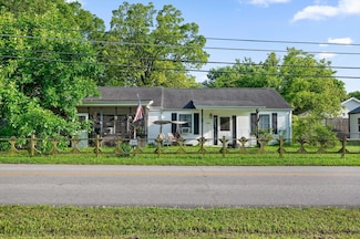 1618 E State Line Rd, Rossville, GA 30741