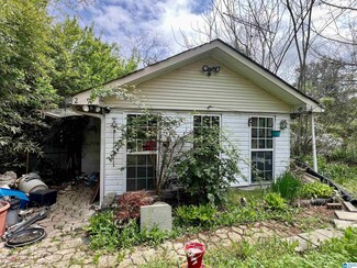 1249 Sultania Dr, Mount Olive, AL 35117