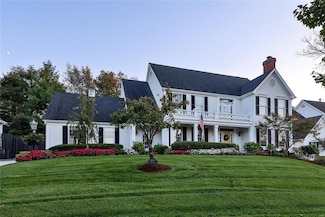 2064 Hunters Field Rd, Saint Louis, MO 63122