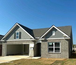 38 Silo Ln, Byhalia, MS 38611