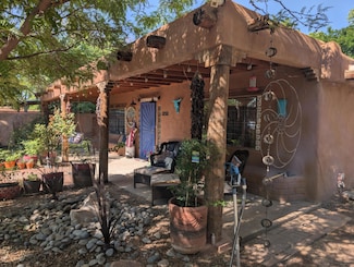 259 Sunset Rd SW, Albuquerque, NM 87105