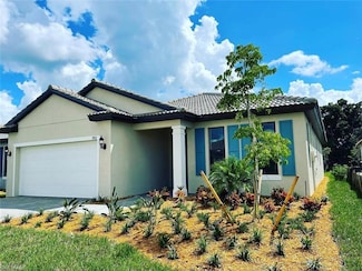 4800 Crested Eagle Ln, Fort Myers, FL 33966