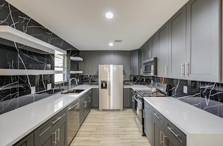 1939 Woodvine Dr, Houston, TX 77055