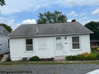 909 W Park Ave, Morgantown, WV 26501