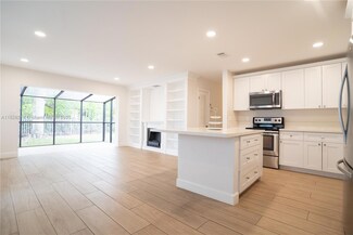 2320 SW 89th Ct, Miami, FL 33165