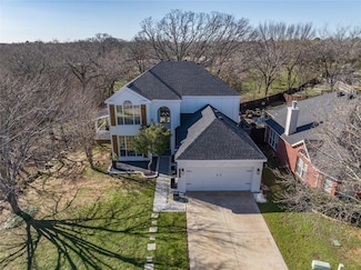 906 Vista Oaks Ct, Lake Dallas, TX 75065