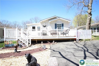 47 Sycamore Dr, Bath, PA 18014