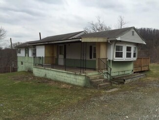 112 Bell Ave, Leechburg, PA 15656