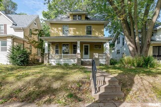 2119 13th St, Moline, IL 61265