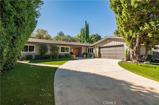 5329 Blanco Ave, Woodland Hills, CA 91367