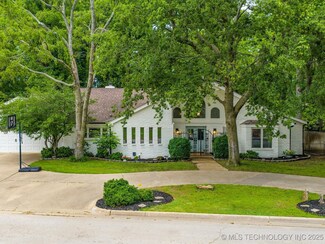 2915 Cambridge Ct, Bartlesville, OK 74006