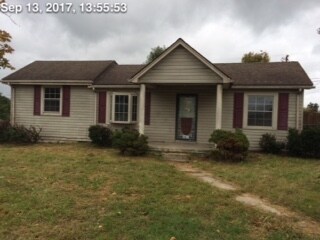1135 Holy Cross Rd, Loretto, KY 40037