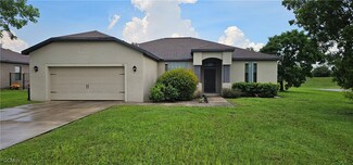 1121 SW 25th St, Cape Coral, FL 33914