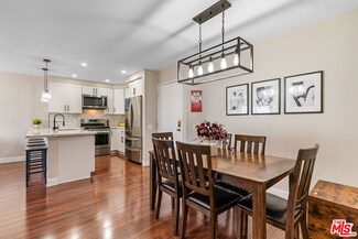 6820 Remmet Ave Unit 307, Canoga Park, CA 91303
