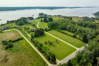 18 Red Fox Run, Harpswell, ME 04079