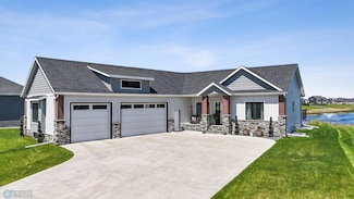 1991 69th Ave S, Fargo, ND 58104