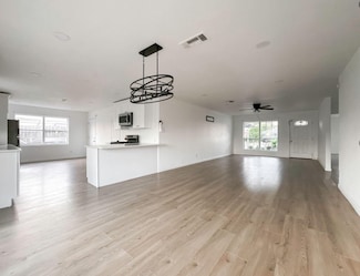 6301 Rowan Ln, Houston, TX 77074