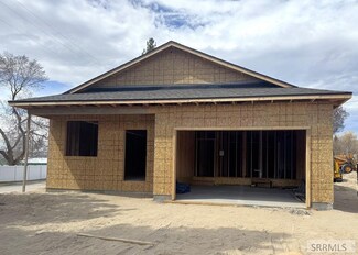 310 N East St, Arco, ID 83213