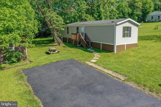 103 Washington St, Douglassville, PA 19518