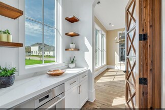 635 Adelia Ln, Baton Rouge, LA 70806