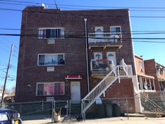 2301 W 7th St, Gravesend, NY 11223