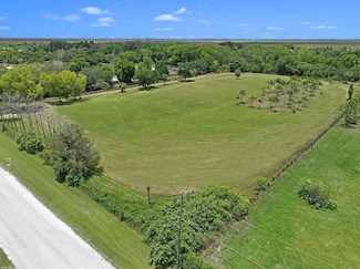 16495 Hollow Tree Ln, Wellington, FL 33470