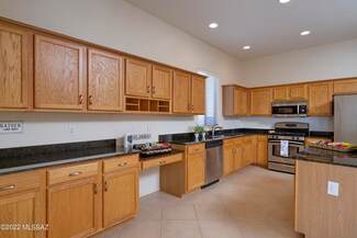 710 E Blue Mesa Place, Vail, AZ 85641