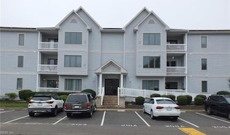 1 Sandy Point Ln Unit 218, Chesapeake, VA 23320