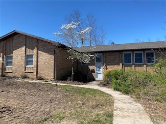 654 Holmes Ln, Rolla, MO 65401