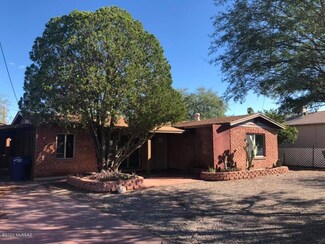 634 N Columbus Blvd, Tucson, AZ 85711