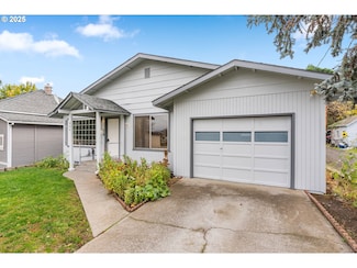 906 Garrison St, the Dalles, OR 97058