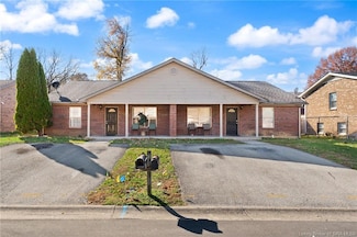 102-104 Bitter Sweet Rd, Jeffersonville, IN 47130