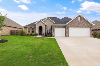 746 Soldera Rd, Tontitown, AR 72762