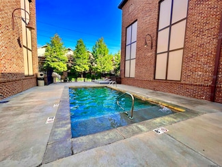333 E Boyd Dr Unit 2, Baton Rouge, LA 70808