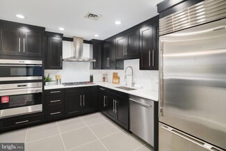 211 S 25th St Unit 303, Philadelphia, PA 19103