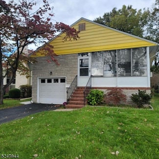 151 W Roselle Ave, Roselle Park, NJ 07204