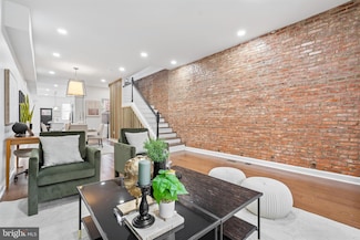 811 Newington Ave, Baltimore, MD 21217