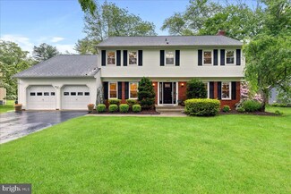 13 Berkshire Dr, Princeton Junction, NJ 08550