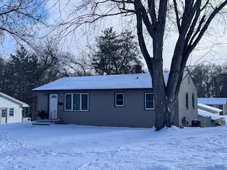618 E Gustavus Ave, Fergus Falls, MN 56537