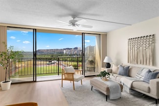 2444 Hihiwai St Unit 902, Honolulu, HI 96826