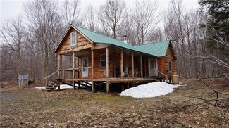 84 Maple Ridge Rd, Redfield, NY 13437